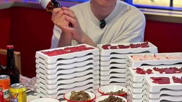 滨江西兴69/位的鲜切牛肉，牛蛙火锅自助，吃回本不是轻轻松松！第一波赶紧冲～#好吃不贵自助餐推荐 #