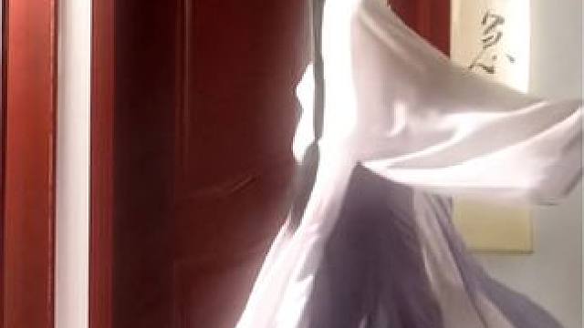 树上的鸟儿成双对～#古典舞 #春天穿汉服去赏花呀 #汉服日常