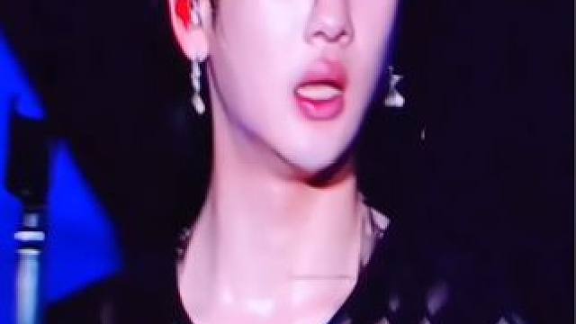 湿漉漉的小猫 #周震南 #周震南音乐节 #汕头狮潮音乐节