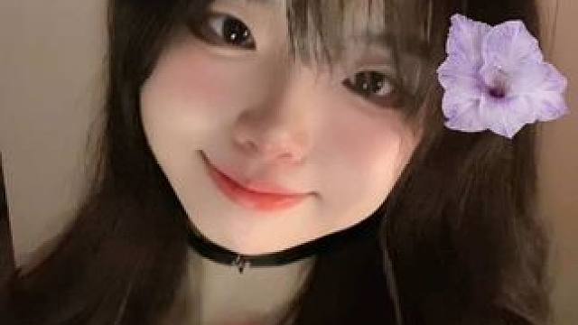 生活不止眼前的感冒，还有睡前吃药☕️#甜甜的手势舞 #甜妹 #这个bgm好甜呀 #扭一扭