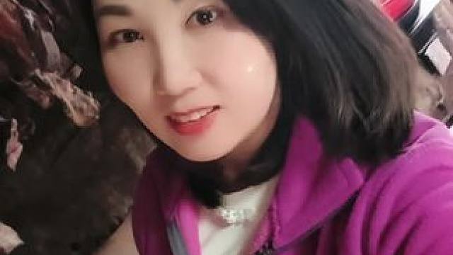 在农村，没有山珍海味，只有腊肉招待你，你喜欢吗#农家烟熏腊肉 #大山里的味道