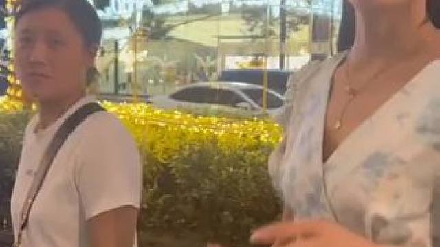 《刚刚加上的女生回复很高冷，该怎么聊？》