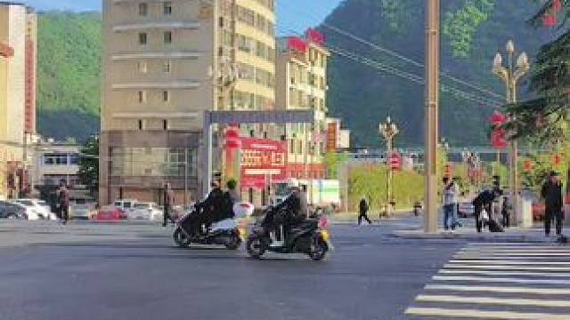 期待已久的平利西大桥今天终于通车了#风景优美空气清新 #出来走走放松一下心情