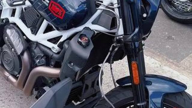 一辆罕见的Indian！彩色的碳纤维好可爱#印第安摩托车 #Indian #彩色碳纤维