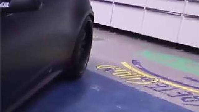 贾斯丁比伯的改装凯迪拉克，估计改装费比车还要贵。 #贾斯丁比伯  #改装车  #汽车改装