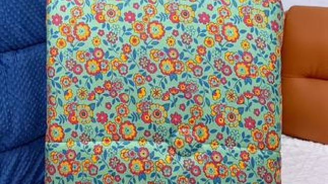 现在这个天气盖冬被热，夏被冷，盖这个#豆豆被就正正好呀~#家纺床上用品#面料柔软舒适