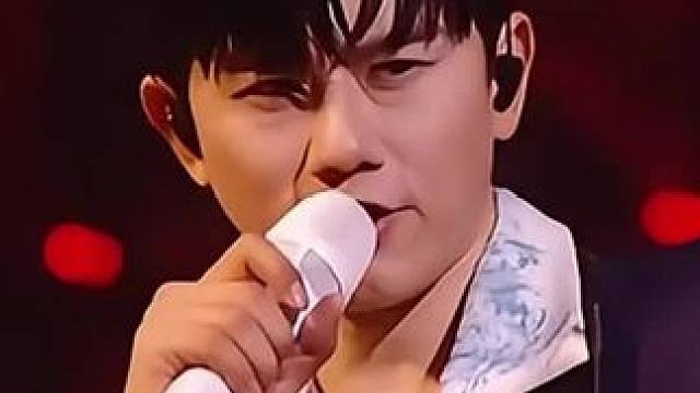 都说张杰的唱功早已超越陈奕迅 如果不是对比还真听不出差距，你更喜欢谁的演唱呢？欢迎留言评论#音乐推荐