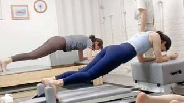 60分钟普拉提核心床让你5分钟看完，喜欢记得点赞收藏哦，喜欢口令讲解版的亲们，下方评论区留言告诉我哦