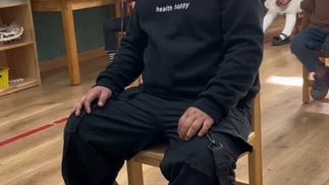 #打瞌睡的宝宝 #谁教的娃这么优秀 #小孩子的世界好纯真 #调皮的小男孩 #表情丰富