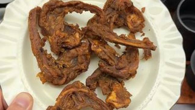 超适合下酒的熟食鸭架！选用新鲜鸭锁骨制作，先卤后风干，真的超入味#鸭锁骨#鸭架#鸭货#零食推荐