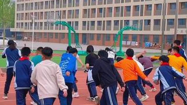 练习投掷#我的学生 #投掷 #爱上体育课