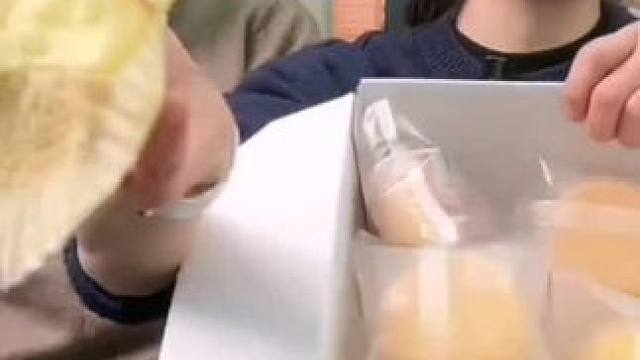 【现烤现发】面包计划牛乳凹蛋糕生椰拿铁面包独立包装400g/600g#面包烘焙 #法式面包 #美味#