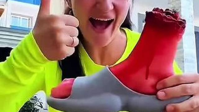 一个树枝引发的闹剧，结局让人万万没想到！#看一遍笑一遍 #意想不到的结局 #老外真会玩 #万万没想到