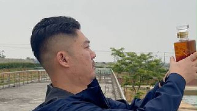 竟然在这直播！d #鳄珍  #养生酒  #泡酒