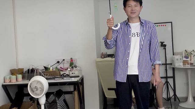 音乐可以净化心灵，舞蹈可以陶冶情操，不在于专业不专业，而在于一曲一舞一心情。#一学就会的简单舞蹈推荐