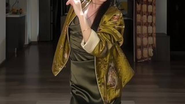 #舞蹈 “误入眉眼 可叹惊鸿～”#国风 #典狱司 #新中式