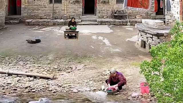 三餐四季，人间烟火；清粥小菜，家人陪伴，人间烟火气，最抚凡人心