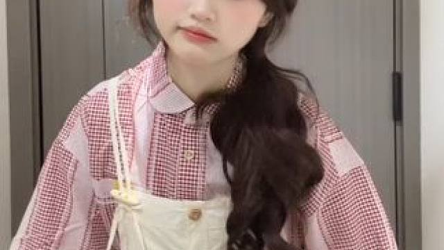 嘻嘻 #甜妹 #圆脸 #甜妹穿搭 #春日氛围感的dv