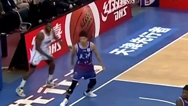 国内各种劲爆扣篮这球为什么会选择中投呢？