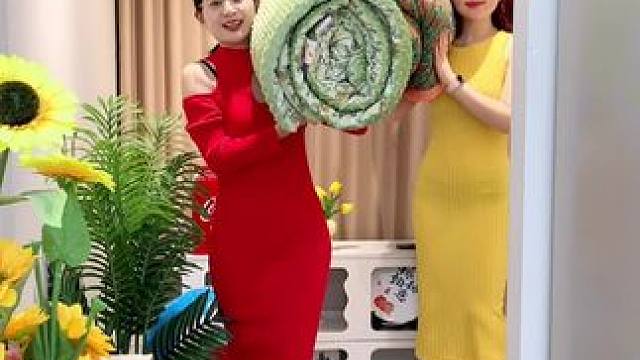 富安娜豆豆被，价格太划算了，现在这个季节盖着也是刚刚好，可以给全家人都安排上！#家纺床上用品  #柔