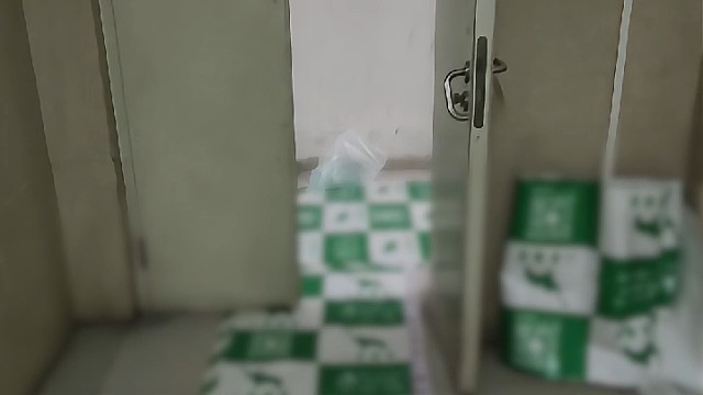 石景山万达广场F座拆完了，水电定位