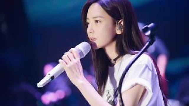 #于文文 #我喜欢的女孩 #音乐现场 #前奏一响拾起多少人的回忆  盲听