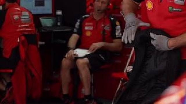 motogp美国站杜卡迪车队1号巴格尼亚马力狗准备起飞✈️✈️✈️#机车 #专业动作请勿模仿 #摩托