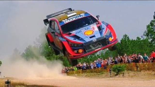 WRC（世界汽车拉力锦标赛）带大家感受弯道空中漂移、尘土飞扬、飞沙走石的精彩瞬间。#wrc #wrc