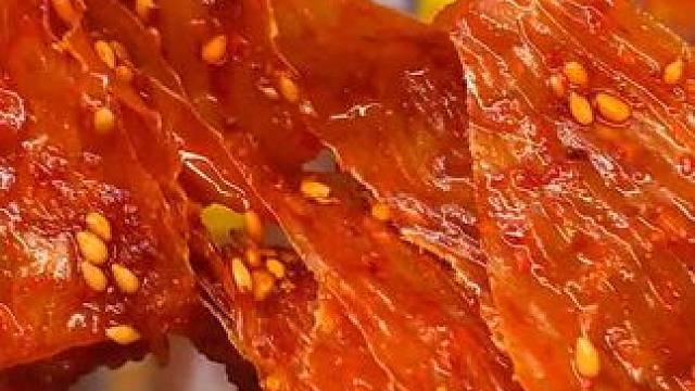 豆香浓郁，爆辣爽口，越吃越上瘾#好吃到停不下来 #追剧小零食 #辣条