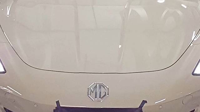 上海名爵安装防拆抗屏蔽GPS定位防盗系统，开启屏蔽器自动锁车，换卡、抠卡、干扰锁车报警到手机。嵌入超