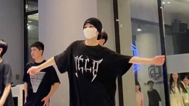 #鹿晗 #敏感 #sensitive 不管！今天是痞帅～