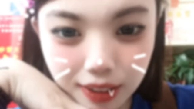 装可爱的一天哈哈哈