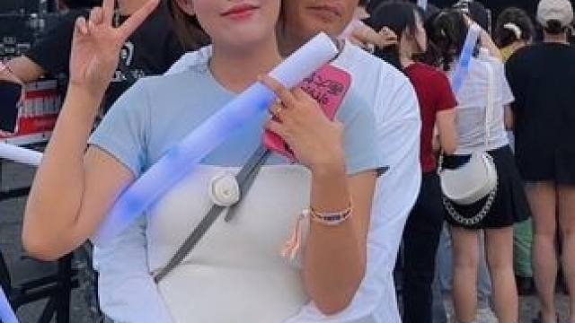 泼水节快乐，井胧这首歌做背景太浪漫了