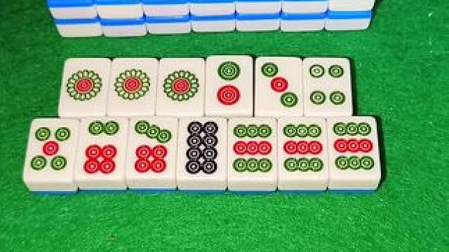 这里胡什么？ #富豪麻将 #打麻将纯属娱乐