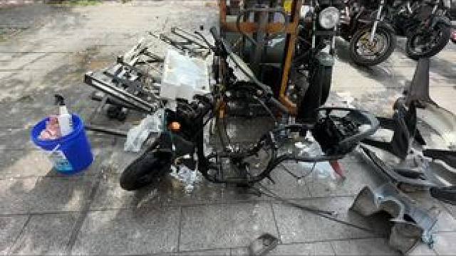 第一次洗车，也不知道洗的对不对#机车 #机车养护 #专业维修保养 #洗车日常