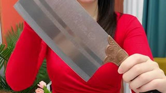 #菜刀  #手工锻打菜刀  #斩切两用刀  #家用厨房菜刀  #超便宜超划算