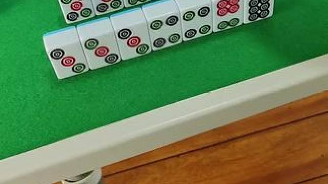 差一寸自摸#红中血流 #纯正家乡麻将 #JJ麻将小游戏 #麻将麻将抖起来 #小麻将解心宽