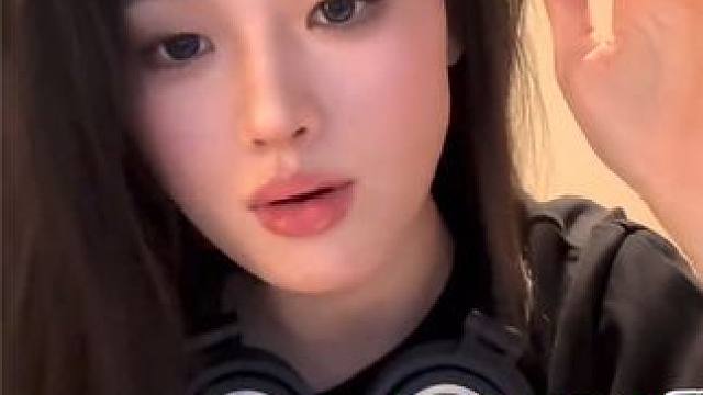 句转音差点“逼死”同行！周深一秒18弯，单依纯轻松征服全网！ #周深  #何炅#转音  #单依纯  