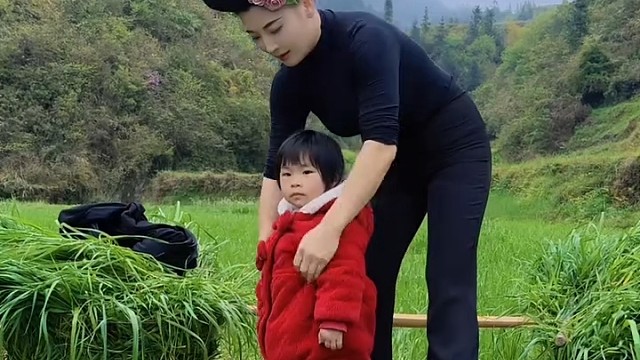 美女真能干！[赞]