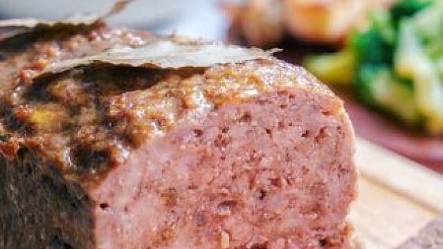 第237道菜: 多汁到喷泉的自制牛肉午餐肉 
#午餐肉 #午餐肉做法 #无肉不欢 #治愈系美食 #法