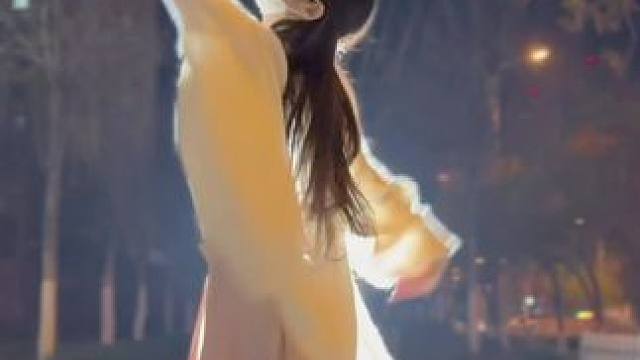 不成气候 不成诗行 成为一棵树 郁郁苍苍#古典舞 #古风 #氛围感