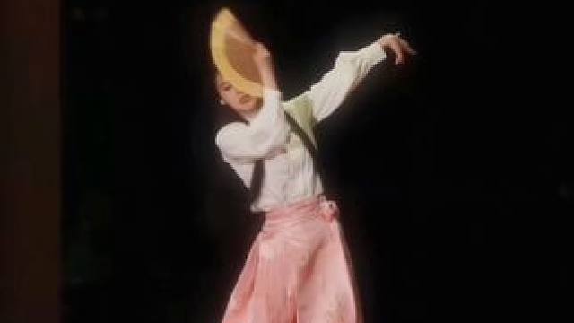 柳下闻瑶琴起舞和一曲#古典舞 #翻跳 #惊鸿一面 #马面裙