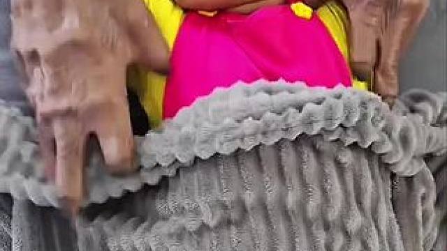 小女孩睡觉被怪人拖走，结局让人太意外了！ #看一遍笑一遍 #意想不到的结局 #万万没想到 #这操作都