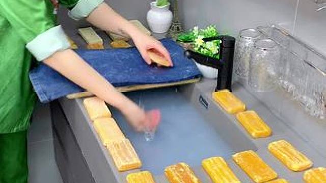 给家里安排这样一个起泡肥皂盒，洗衣服洗毛巾都很方便，起泡也很容易，自带沥水孔，干净卫生#实用好物 #