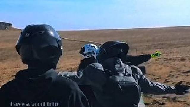 别赶路，感受路。#机车 #志同道合的人才会喜欢同一片风景 #带着影石骑摩托