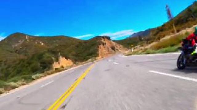 #摩托车领航计划 那一天我在到达离终点的最后一个弯道处以120英里的车速过弯！却被一名叫做小帅的男人