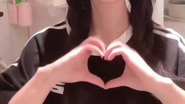 今天想不出文案，暂且称它为美少女的烦恼