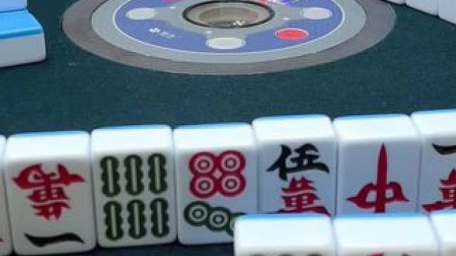 #不管牌咋样气势不能输