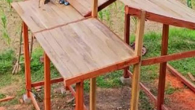 #野外建造 #徒手建造房屋 #木屋建造完整版野外 #野外生存 #户外桌椅