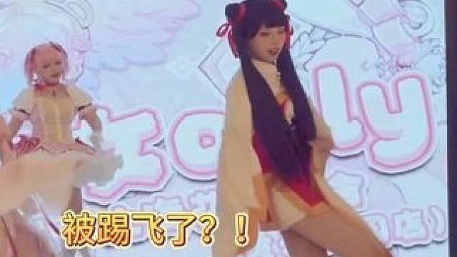 #李莓铃 #cos #ooc致歉 #随机宅舞 随舞事故